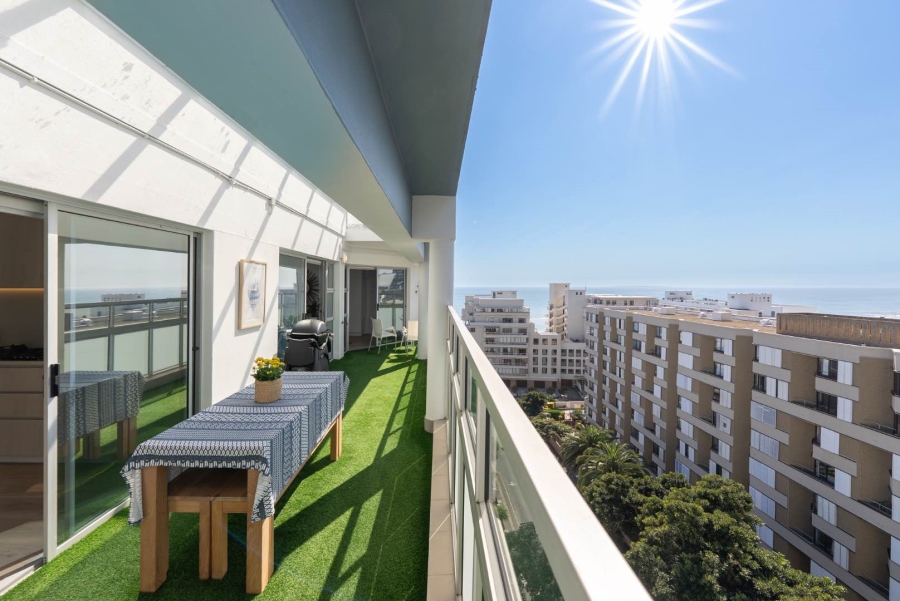 2 Bedroom Property for Sale in Sea Point Western Cape